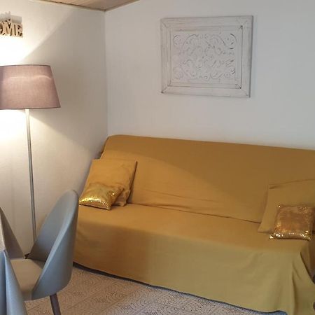 Apartment Tonci Rab Town Esterno foto
