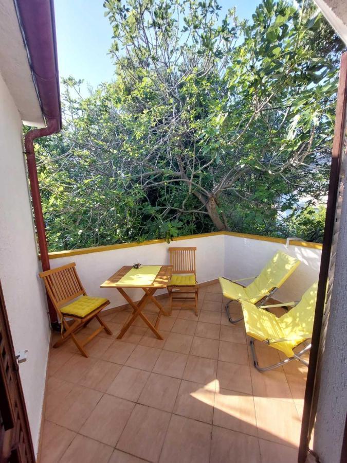 Apartment Tonci Rab Town Esterno foto