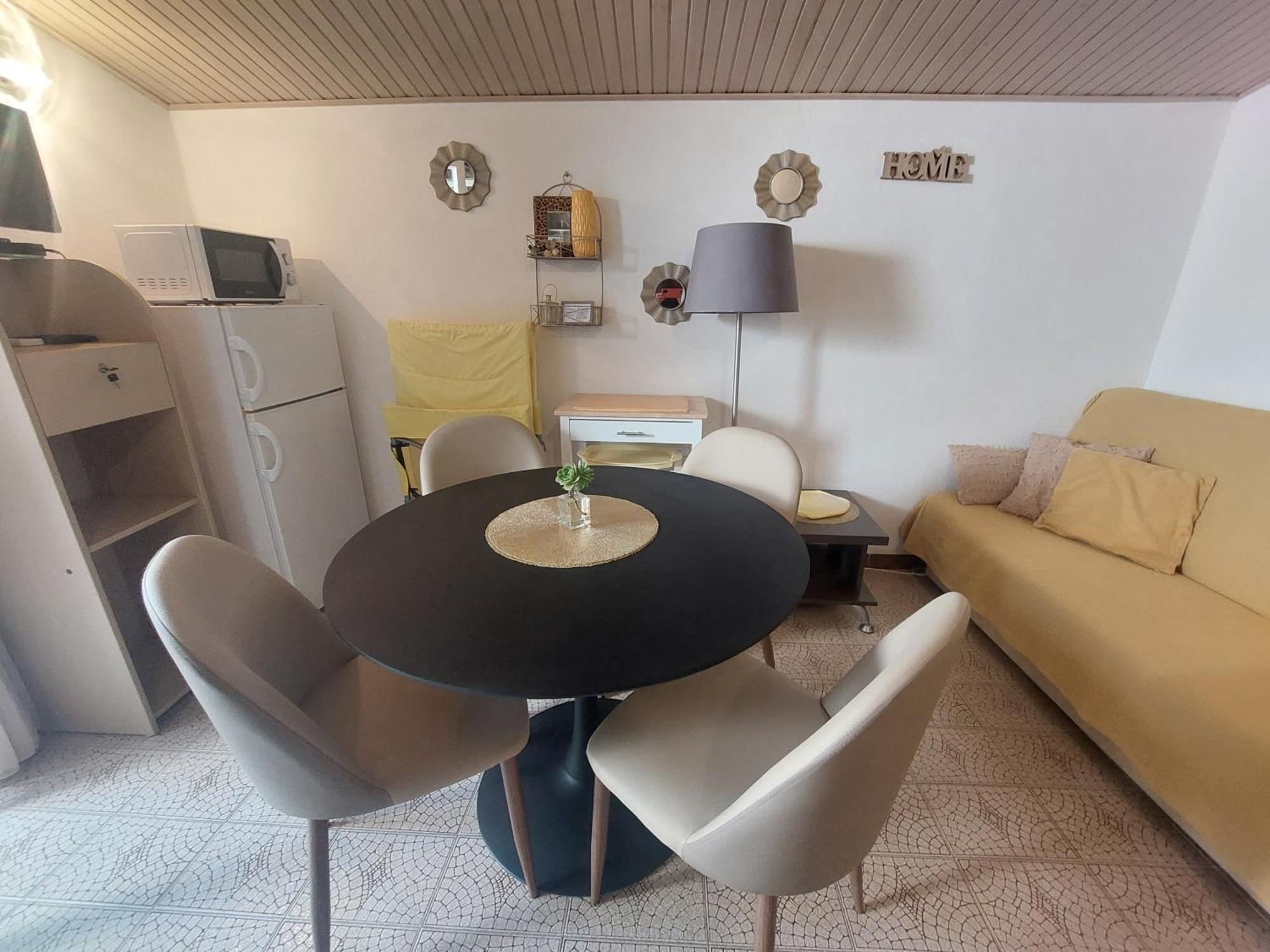 Apartment Tonci Rab Town Esterno foto