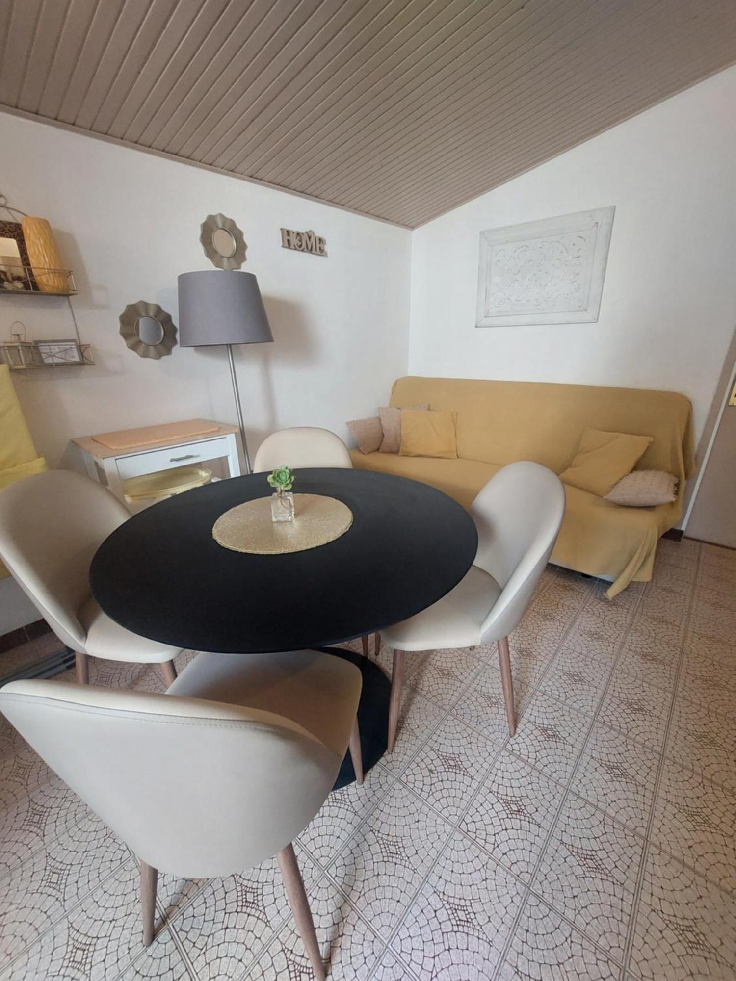 Apartment Tonci Rab Town Esterno foto
